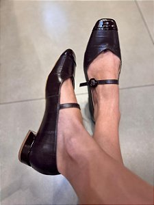 Sapatilha Mary Jane Biqueira Verniz Bordô