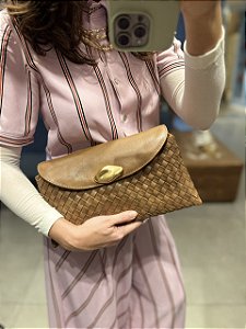 Bolsa Tressê Tampa Lisa Caramelo