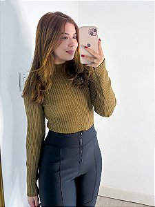 Cacharrel em tricot