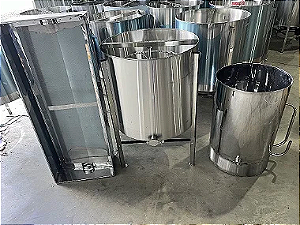 Kit centrifuga elétrica 16 quadros + mesa 32 quadros + derretedor 40 inox 430