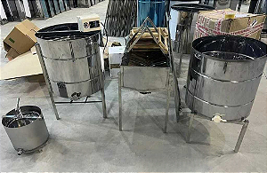Kit Apícola Promocional -  Centrífuga elétrica 32 quadros + Mesa desoperculadora 32 quadros + Decantador de mel 200kg com base + Brinde (Prensa)