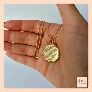 Colar Medalhão Salve Rainha frente e verso dourado
