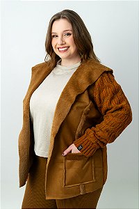 Casaco com Frente em Pele e Costas em Tricô