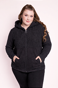 Casaco com Capuz e Bolso