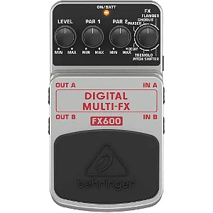 Pedal p/ Guitarra BEHRINGER Digital Multi-Efeito FX600