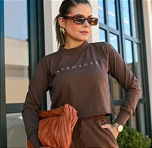 Cropped Estonado Manga Longa Stronger