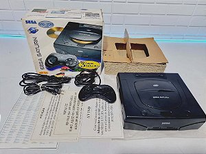 445- Console Sega Saturn em excelente estado
