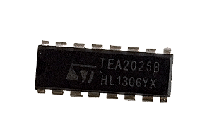 Circuito Integrado – CI TEA2025