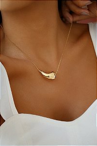 Gargantilha lisa Gota deitada Pingente Banhado a ouro