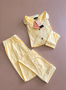 Conjunto de Pijama Americano toque de pêssego - Amarelo