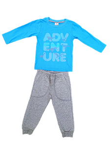 Camiseta Manga Longa Azul e Calça Moletom Cinza