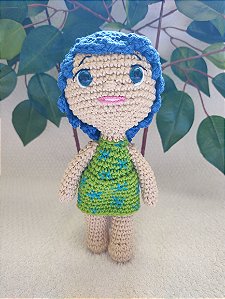 Boneca inspiração Alegria (divertidamente) em amigurumi