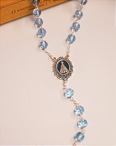 Terço Nossa S. Aparecida 8mm - Cristal Azul - Folheado