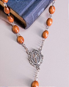 Terço de Madeira Oval - Nossa S. das Graças - Folheado