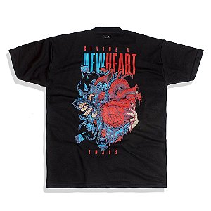 CAMISETA OVERSIZED NEW HEART PRETA