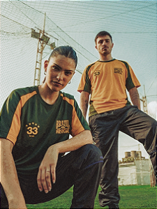 DUPLICADO - CAMISETA BOXSIZED THE LAND OF REVIVAL (AMARELA)