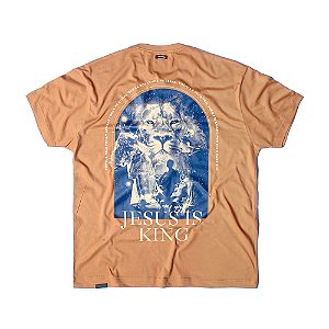 CAMISETA STREET JESUS IS KING (CARAMELO)