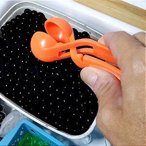 Pinças para atividades sensoriais