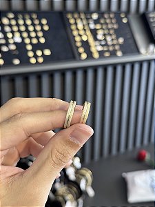 Par de Alianças 4mm Reta com 1 Friso Central e Diamantado- Moeda Antiga