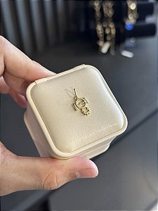 Pingente Menina - Banhado a Ouro