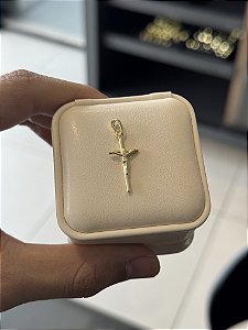 Pingente Jesus na Cruz P - Banhado a Ouro