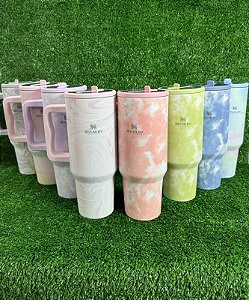 Garrafa Térmica Camuflada Com Tampa E Ganudo 1200ml