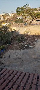 Lote 360m² com 2 casas