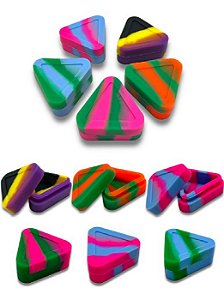 Slick Triangular Tie Dye