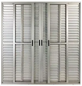 Porta Balcão Linha 25 em Alumínio Brilhante – 6 Folhas com Veneziana, Vidro Liso e Fechadura