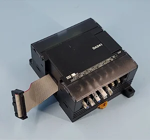 Módulo De Expansão Xinje Ma-4ad2da  4ai 2ao Plc Xc