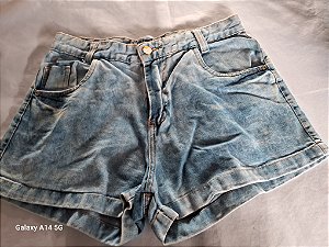 Short jeans