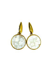 Brinco Folhado á Ouro com Pedra Natural Madrepérola em Mosaico