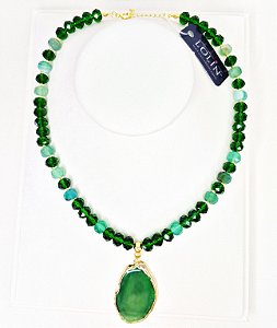 Colar de Pedra Natural Ágata Verde Facetada com Pingente e banhado em Ouro 18K
