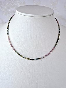 Colar Chocker de Pedra Natural Turmalina Melancia banhado em Ouro 18K