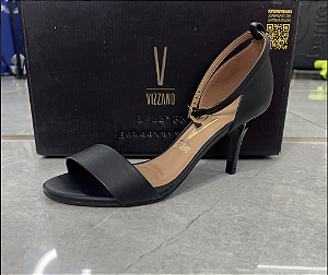 Sandália Vizzano Preta Fosca fechada