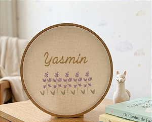 Bastidor Bordado Porta Maternidade Personalizado com Nome Lavanda