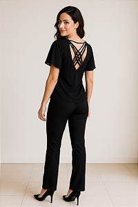 BLUSA COM STRASS NAS COSTAS