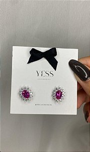 Brinco Oval com Zircônia Cristal e Rosa Pink em Banho de Ródio Branco