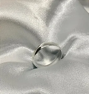Aliança unissex lisa 4 mm 14/15