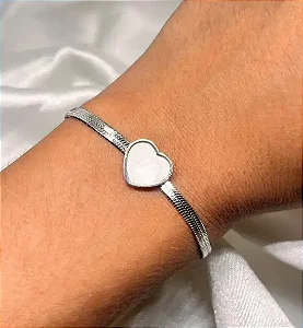 Pulseira fita coração perolado aço inox prata