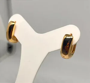 Argola quadrada robusta banhada a ouro