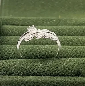 Anel raminho cravejado 22/23