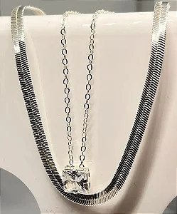 Colar duplo fita + pedra quadrada cristal