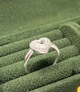 Anel coração vazado luxo 20/21