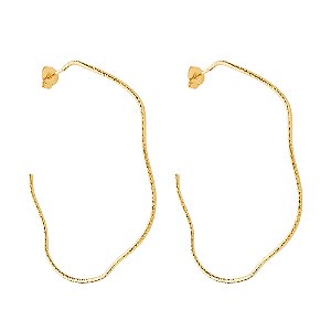 Brinco Argola Dourada Ondulada Assimétrica - Khlóris