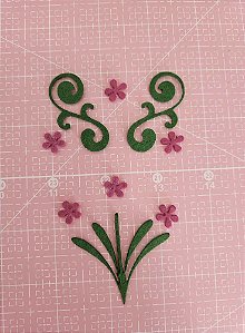 RECORTE DE FELTRO FOLHAS E FLORES VESTIDO ANA