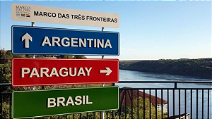 COLÉGIO EXIMIUS - 9º AO 3º EM - FOZ DO IGUAÇU: O MARCO DAS TRÊS FRONTEIRAS