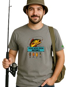 Camiseta casual pescaria Aqui pega