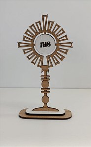 TOTEM COMUNHÃO JHS EM MDF CRU, COM APLIQUE EM MDF BRANCO 3MM. CORTE A LASER.