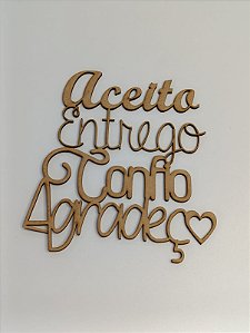 FRASES  EM MDF CRU 3MM. CORTE A LASER.